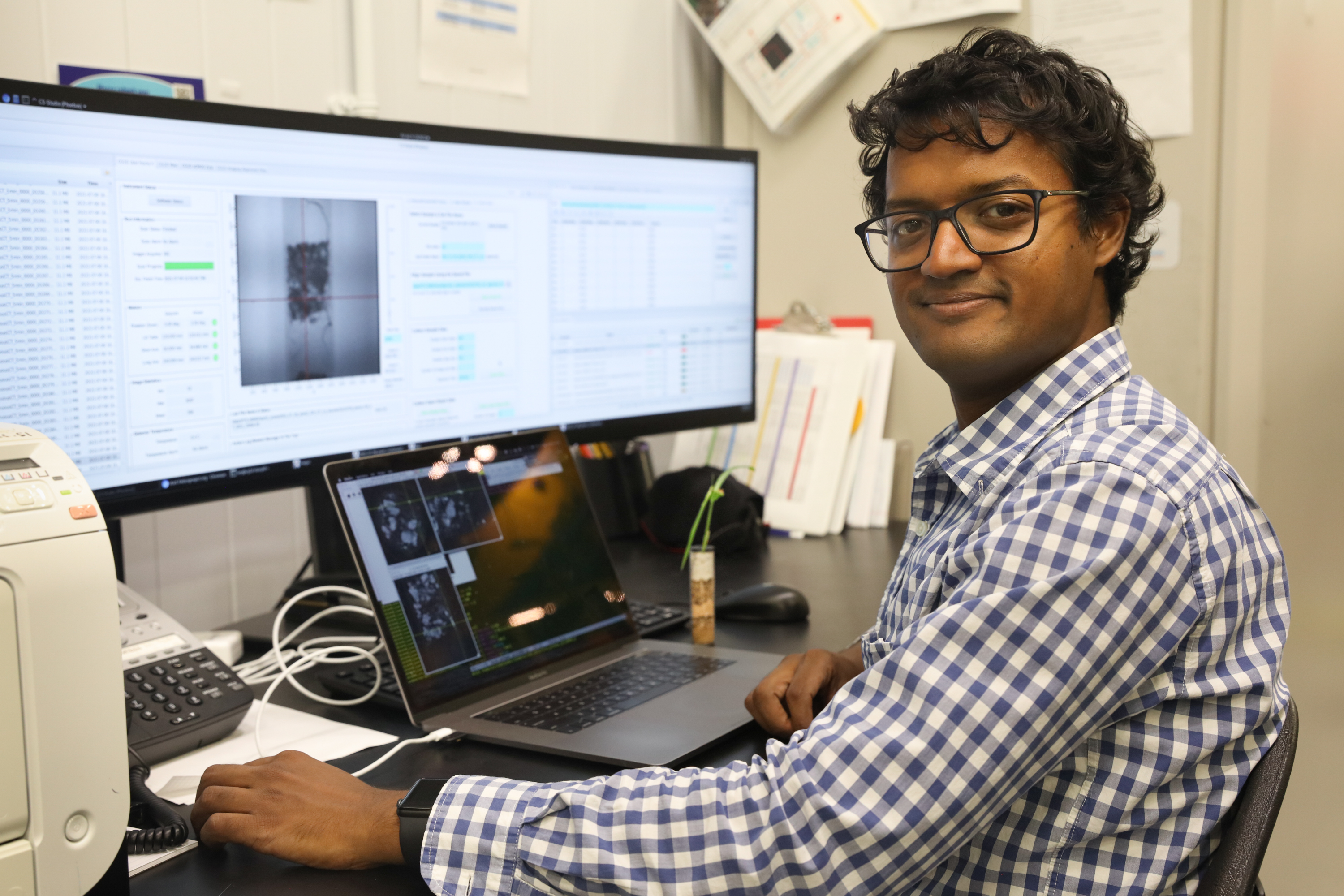 Singanallur “Venkat” Venkatakrishnan helped develop an algorithm to obtain real-time, fast CT images of intricate plant root systems and their functions. Credit: ORNL/Genevieve Martin