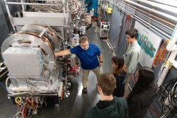 Students get acquainted with the Neutron Spin Echo instrument at SNS that specializes in studying mo