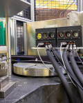 Ultra-Small-Angle Neutron Scattering Instrument (USANS)