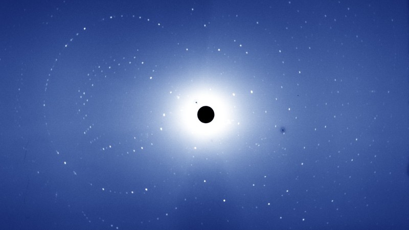 A neutron diffraction pattern from a crystal of the PKG II enzyme binding domain with an activator bound, collected using the LADI-III beamline at the Institut Laue-Langevin. Credit: Blakeley & Kovalevsky.