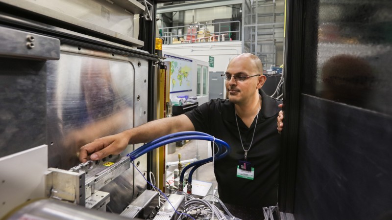 University of Pennsylvania researcher Kushol Gupta is using the Bio-SANS instrument at ORNL’s High Flux Isotope Reactor to study the defense mechanisms of HIV in hopes of improving antiviral drug applications. (Image credit: ORNL/Genevieve Martin)