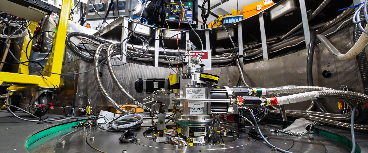 Wide Angular-Range Chopper Spectrometer