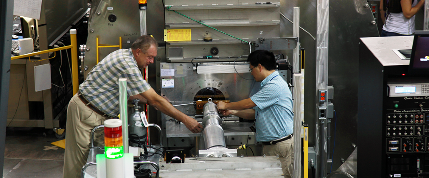 Loading a Sample at CG-2