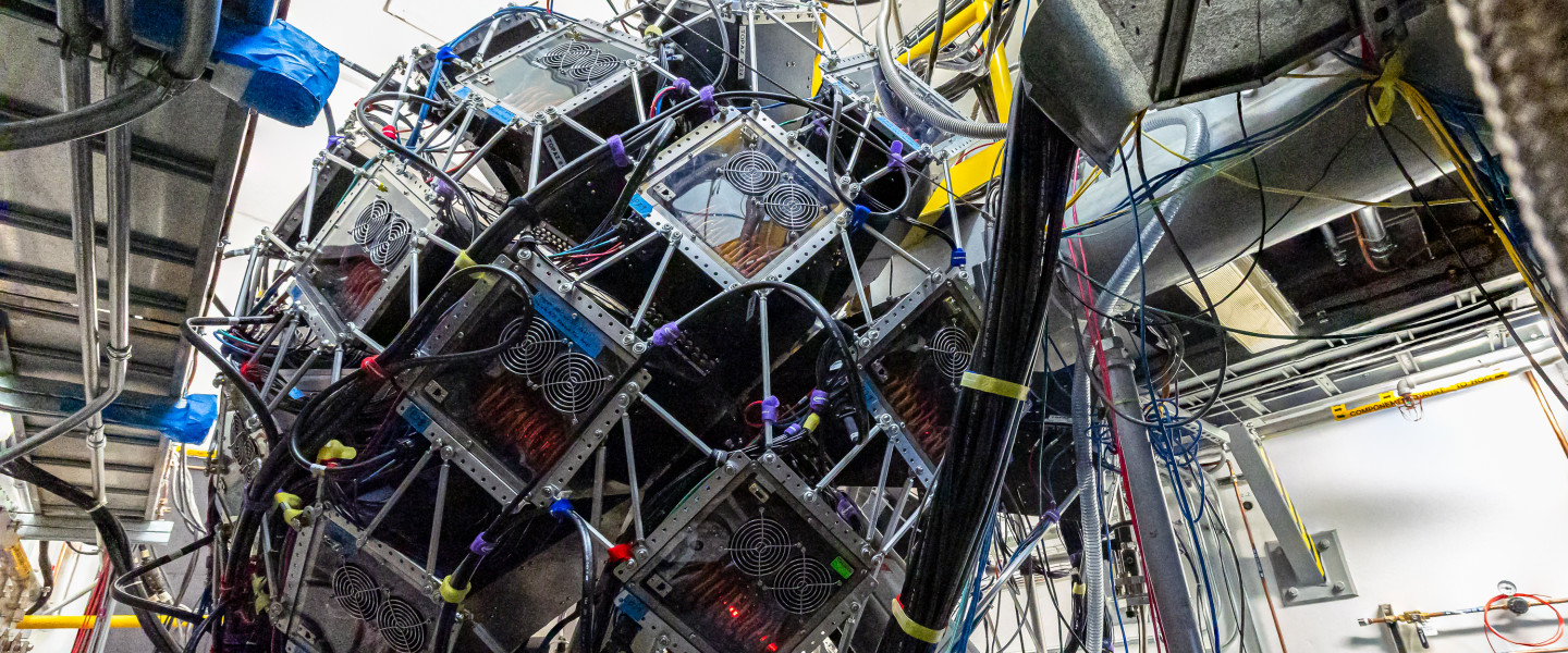 Single-Crystal Diffractometer (TOPAZ)